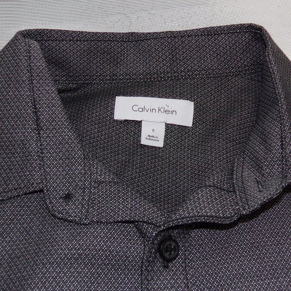 Calvin Klein Men's Woven Metallic Silver Button Up SMALL Fast Shipping NWT - Picture 4 of 10